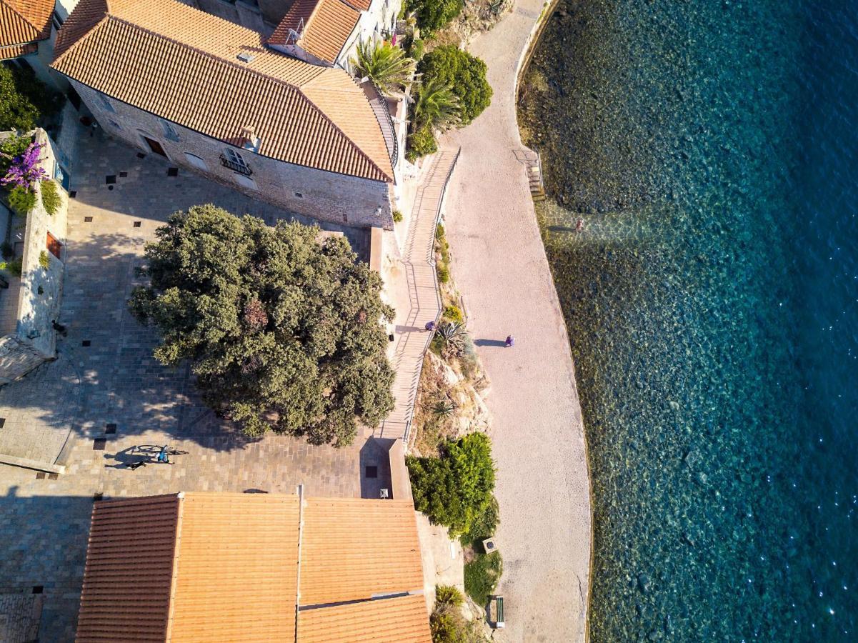 Apartamento Arbe Downtown Rab Town Exterior foto