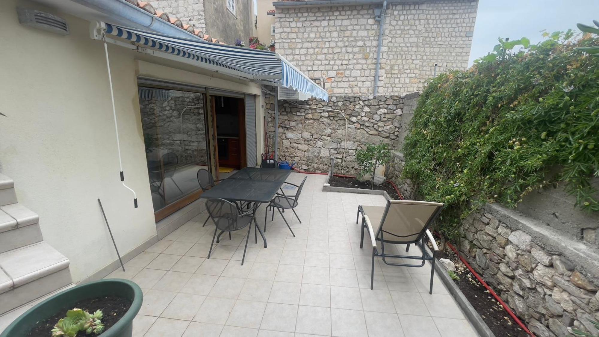 Apartamento Arbe Downtown Rab Town Exterior foto